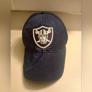Ace Group NFL Oakland Raiders men's adjustable hat with embroidered logo